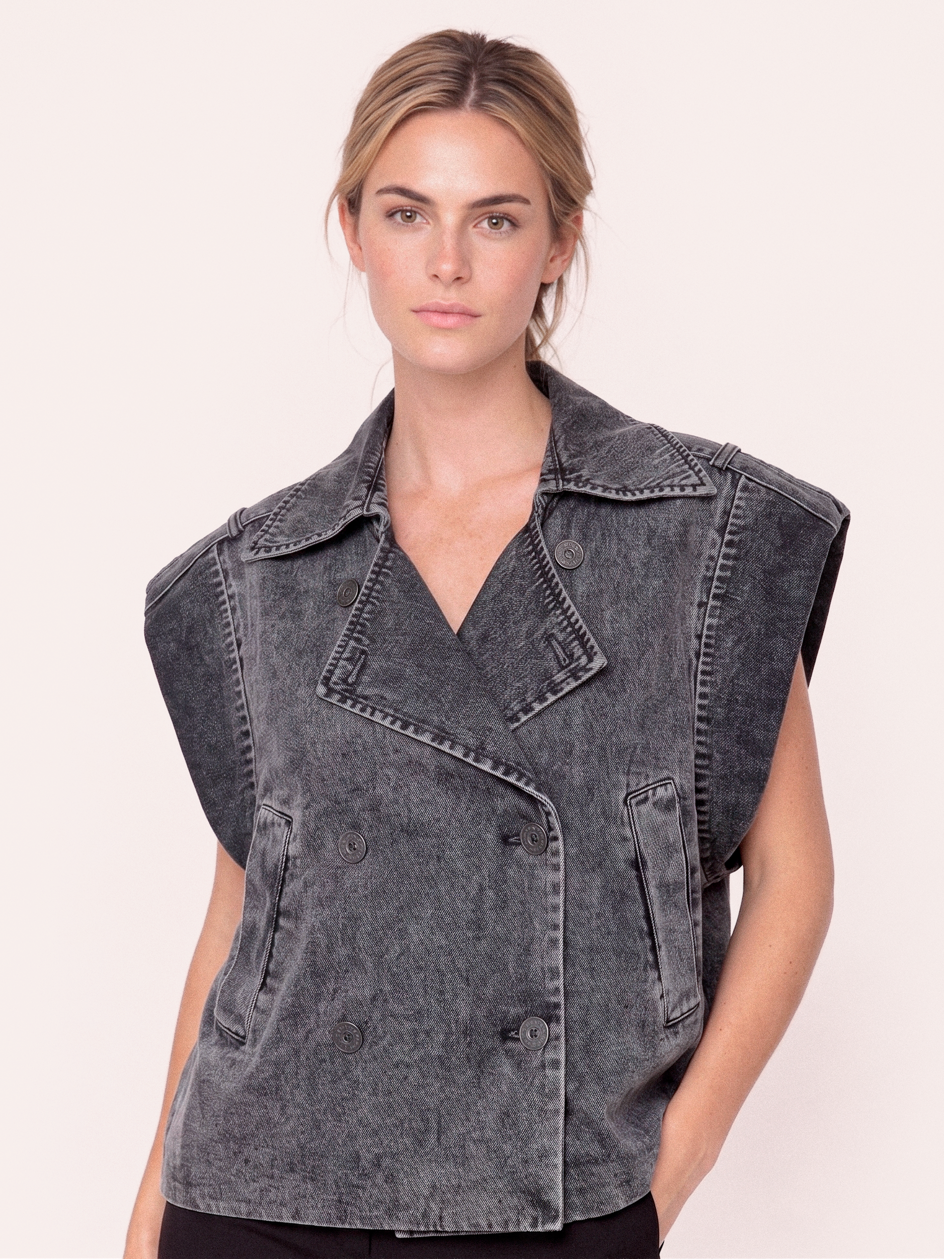 Gossia AlfridaGO Vest Vests Black snow wash