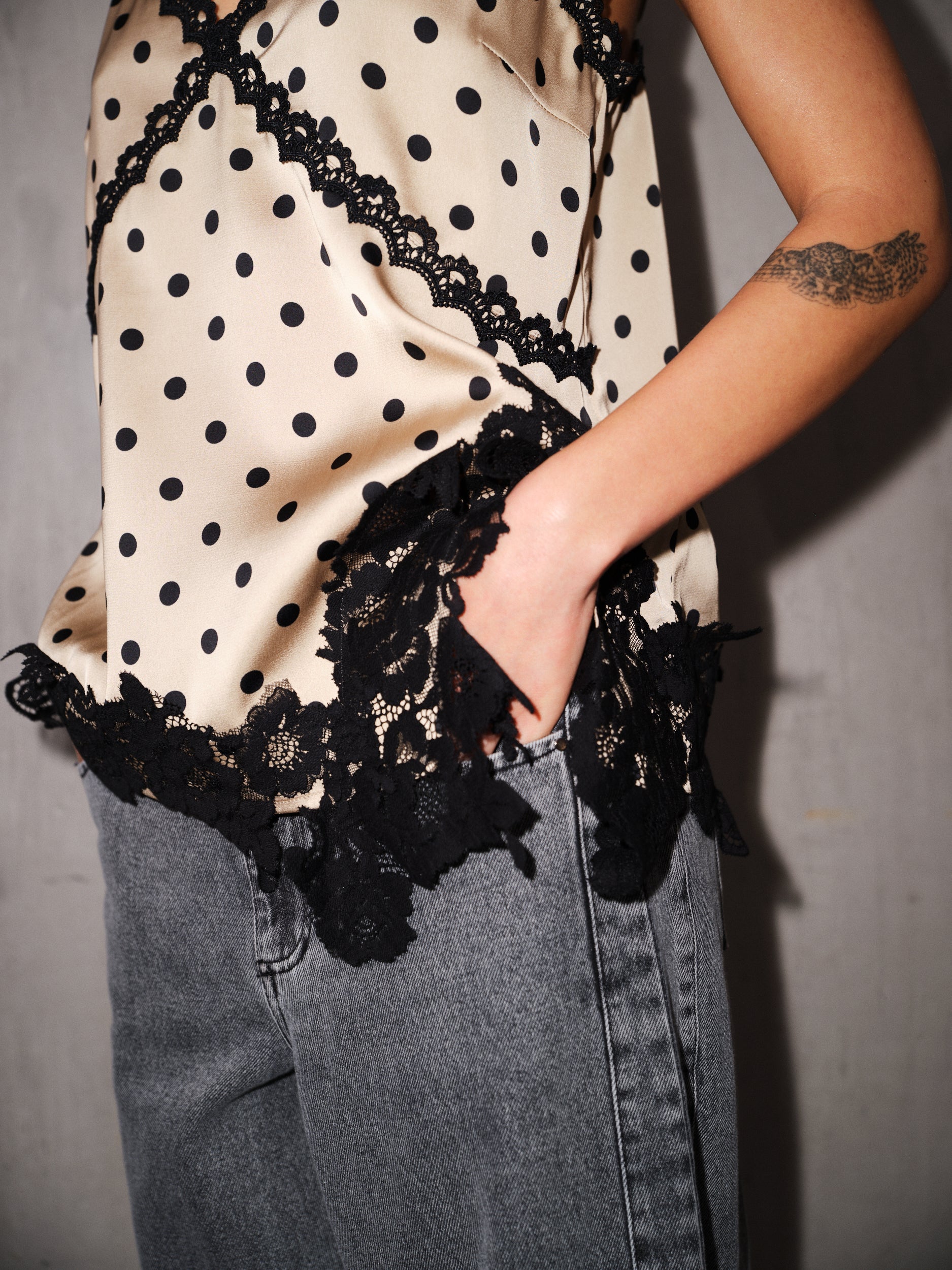 Gossia DagnyGO Jo Top Tops Latte Black Dots