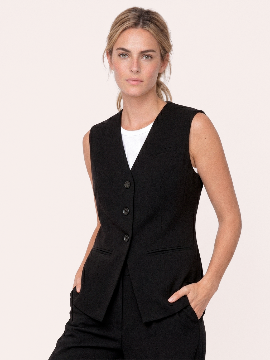 Gossia SharinGO Vest Vests Black