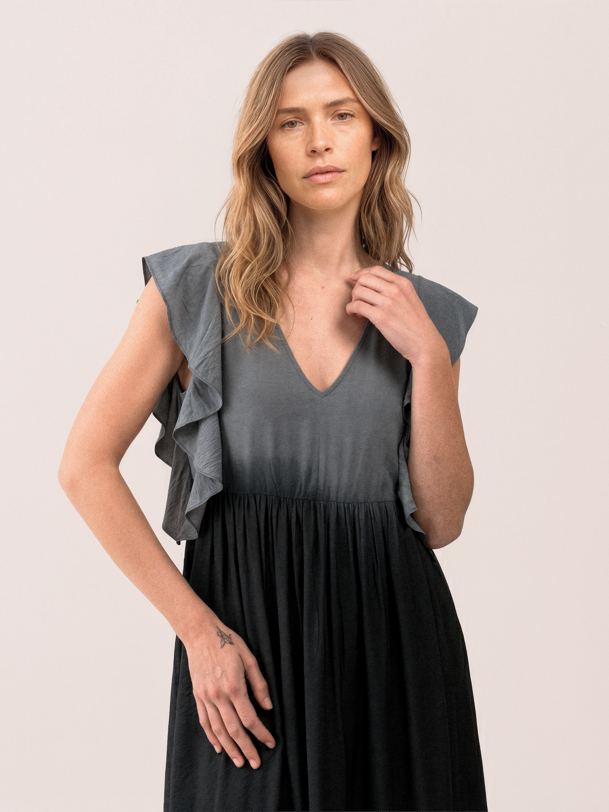 Gossia ViolaGO Dress Dresses Grey Dip Dye